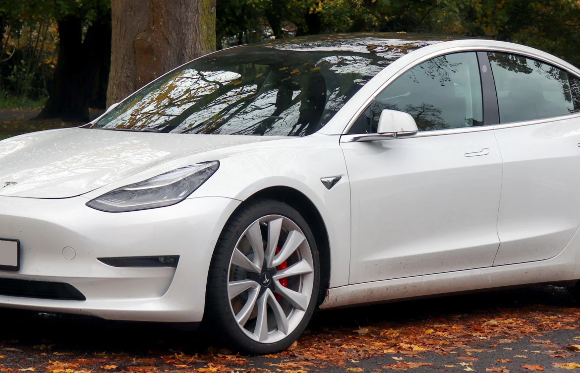 Tesla Model 3: Comparision